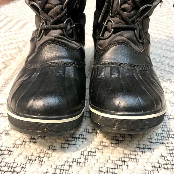 Sorel Women's Tofino II Black Faux Fur-Lined Waterproof Winter Boots - Size 7 - Picture 7 of 16